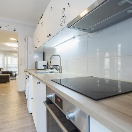 Galerius Pihenohaz By Bltn Apartman *