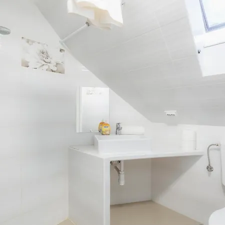 Apartman Galerius Pihenohaz By Bltn