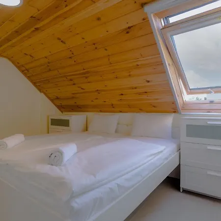 Galerius Pihenohaz By Bltn * Siófok