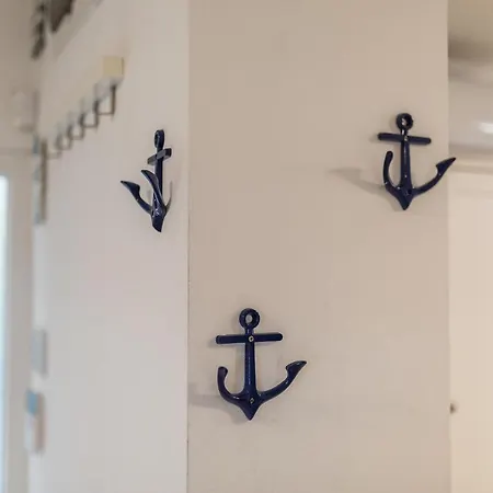 Galerius Pihenohaz By Bltn *